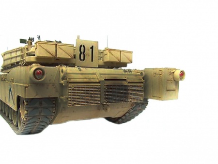 35156T Американский современный танк M1A1 Abrams с 120-мм пушкой и 2 фигурами танкистов Tamiya