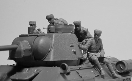 Набор фигурок 35640 Фигуры, Советский танковый десант (1943-1945 г.) ICM Набор фигурок 35640 Фигуры, Советский танковый десант (1943-1945 г.) ICM