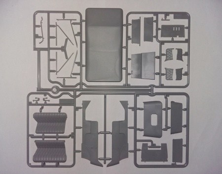 24010 Model T 1911 с американскими механиками ICM