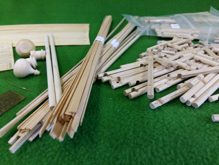 1002 сборная деревянная модель Часовня из деревни Вигово СВ Модель