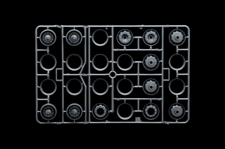 3943ИТ Автомобиль MERCEDES BENZ 2238 6x4 Italeri