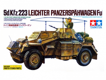 35268T Бронеавтомобиль Sd.Kfz.223 с решетками фототравления, 2 фигуры Tamiya