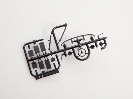 1536AVD Сборная модель Электромобиль УАЗ У-131 AVD Models