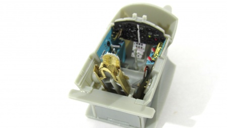 MD 048018 Микоян-15/15бис (Bronco)