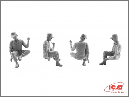 32062 AH-1G Cobra с американскими вертолетчиками (война во Вьетнаме) ICM