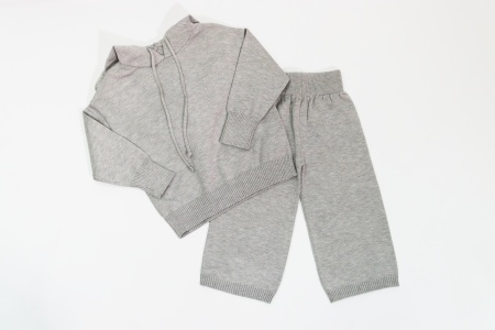 Детский вязанный костюм