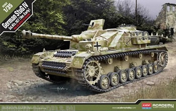 13522 САУ German StuG IV Sd.Kfz.167 (Ver. Early) (1:35) 13522 САУ German StuG IV Sd.Kfz.167 (Ver. Early) (1:35)