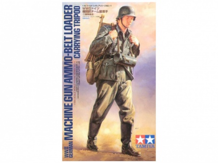 36311T Заряжающий немецкого пулемётного расчёта Ger. Machine Gun Ammo Loader Tamiya