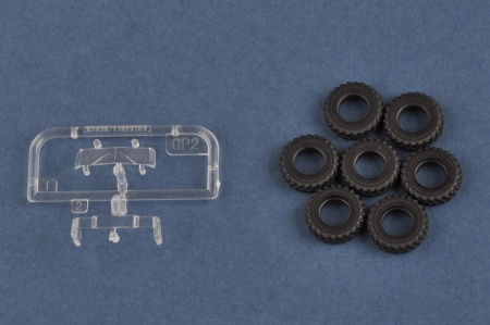 82931 РСЗО  Russian BM-21 Grad Multiple Rocket Launcher Hobby Boss