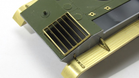 MD 035450 Т-70Б надгусеничные полки (Звезда)