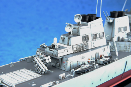 04523P USS Arleigh Burke DDG-51 Trumpeter