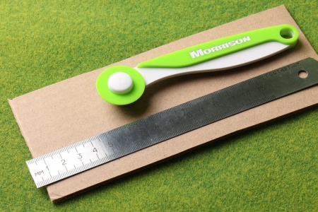 201ins010 Картонатор