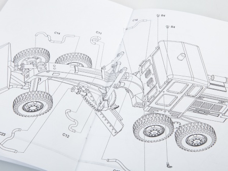 8011AVD Сборная модель Автогрейдер Д-598 AVD Models