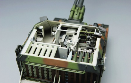 TS-004 AUF1 155mm Self-propelled Howitzer Meng