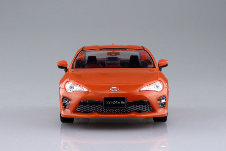05419 Toyota 86 (Orange Metallic) Aoshima
