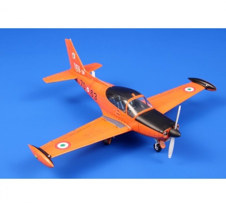 SH72418 SIAI-Marchetti SF-260M/AM/W Special Hobby