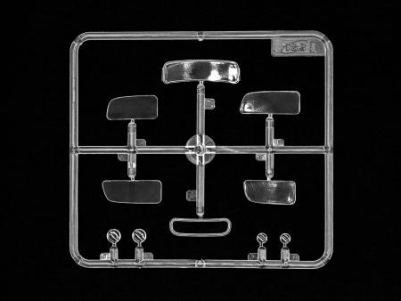 35111 Sd.Kfz. 247 Ausf.B с экипажем ICM