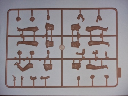 24010 Model T 1911 с американскими механиками ICM