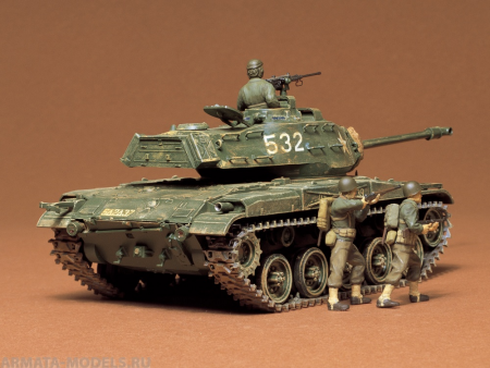 35055 Американский танк M41 Walker Bulldog (1 фигура командира и 2-мя фигурами солдат) Tamiya