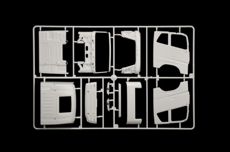 3970ИТ ГРУЗОВИК FH16 СРЕДНЯЯ КРЫША 