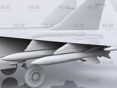 48905 МиГ-25 БМ, Советский противорадарный самолет ICM 48905 МиГ-25 БМ, Советский противорадарный самолет ICM