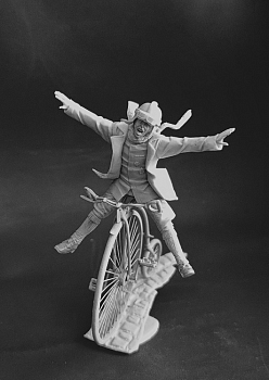 CHM-54358. Германский летчик ('День Велосипеда'), 1914-18 гг. 54 мм. Материал - смола.