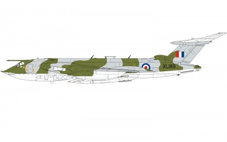 A12008 Самолет Handley Page Victor B.2 1/72 Airfix