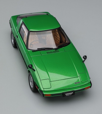 21143-Автомобиль MAZDA SAVANNA RX-7(SA22C) Hasegawa