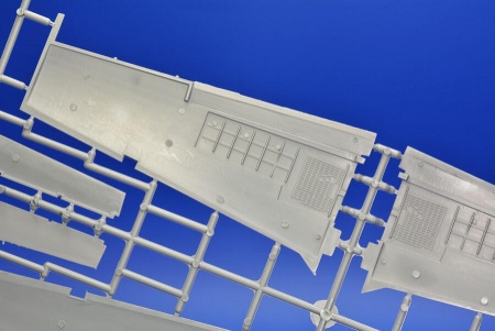 SH32059 T-2 Buckeye Camuflaged Trainer Special Hobby