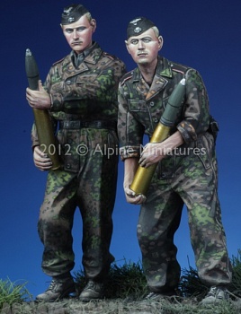 35135ALP  SS Panzer Crew Kursk Set (2 Figures)