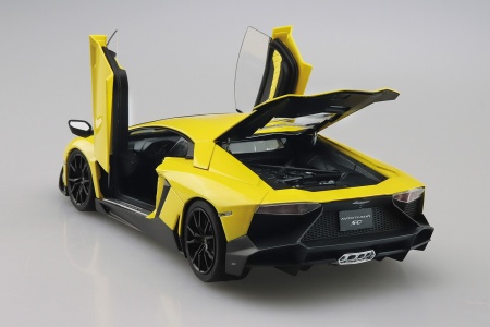 01152 Lamborghini Aventador LP720-4 50 Anniversario Aoshima
