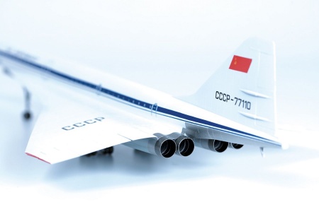 7045 Советский сверхзвуковой авиалайнер Ту-144 Звезда