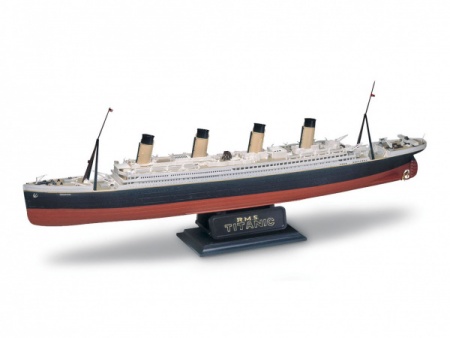 10445RE RMS Titanic Revell