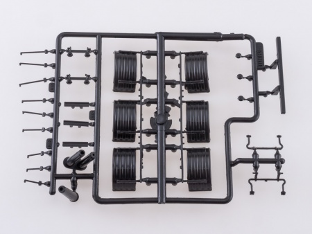 7042AVD Сборная модель МАЗ-5432 с полуприцепом-контейнеровозом МАЗ-938920 AVD Models