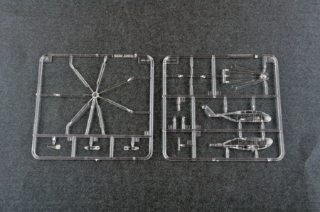 06639P US Marines Air Group Trumpeter