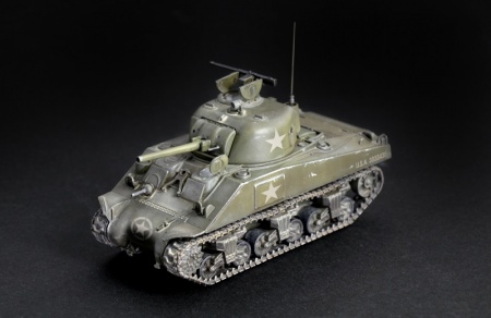 15651ИТ 2-я МИРОВАЯ: ТАНК M4 SHERMAN 75мм Italeri