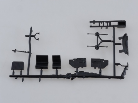 1056KIT Сборная модель  Автоцистерна АЦ-4,0 (ЗИЛ-131) AVD Models