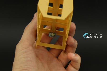 QD35042 3D Декаль интерьера кабины Buffalo 6x6 MPCV (Bronco)