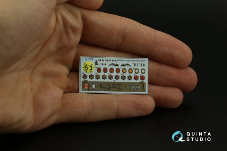 QD35061 3D Декаль интерьера кабины Dodge M37 (Roden)