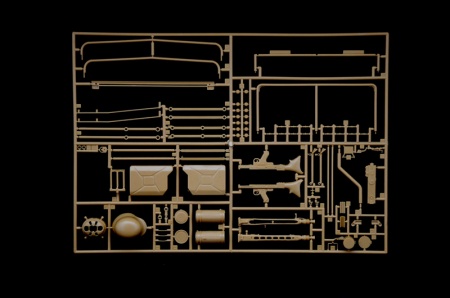 7405ИТ Автомобиль Kdf. 1 Typ 82 K?belwagen Italeri