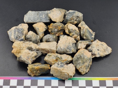 AAM0031 Природный корунд, Южный Урал