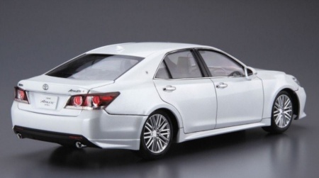 05081 Toyota Crown Athlete '15 GRS214/AWS210 Aoshima