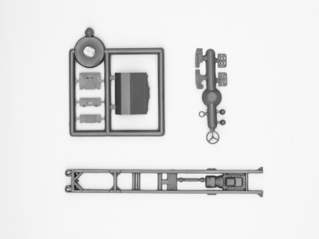 72581 БM-14-16, реактивная система залпового огня на базе Зил-157 ICM