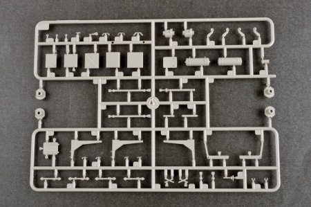 01082P TEL of RS-12M1 Topol-M Trumpeter