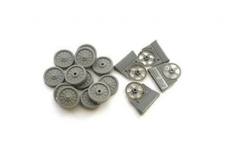 MC235004 BMP-1 / BMP-2 Road Wheels  ранний