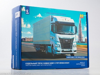 7070AVD Сборная модель КАМАЗ-54901 с полуприцепом НЕФАЗ-93341