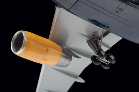 7032 Пассажирский авиалайнер Боинг 757-200 Звезда