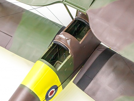 32037 DH. 82А Tiger Moth с кадетами RAF ICM