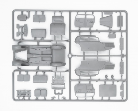 35539 Тип 320 (W142) седан с германским штабным персоналом ICM 35539 Тип 320 (W142) седан с германским штабным персоналом ICM