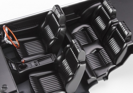 21144-Автомобиль ISUZU 117 COUPE EARLY VER Hasegawa